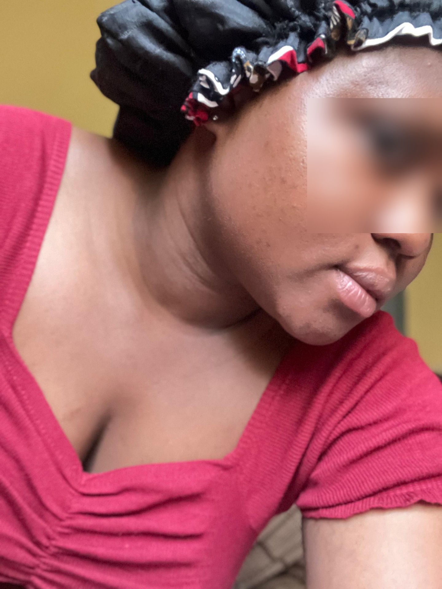 Peau de Fatima après le rituel Riam Cosmetics : teint unifié et apaisé.